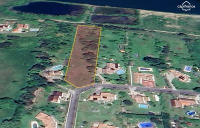 Terrain constructible - 6 000 m²