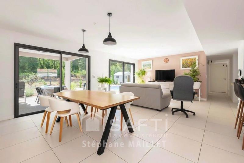 Villa - 130 m² - 6 pièces