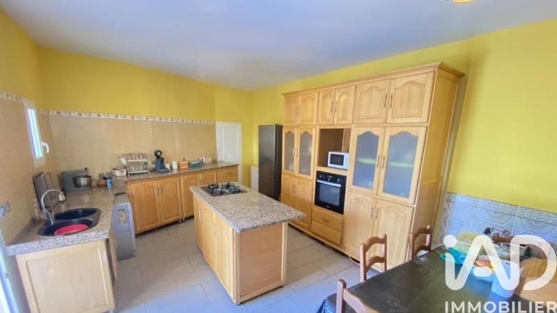 Maison - 328 m² - 16 pièces