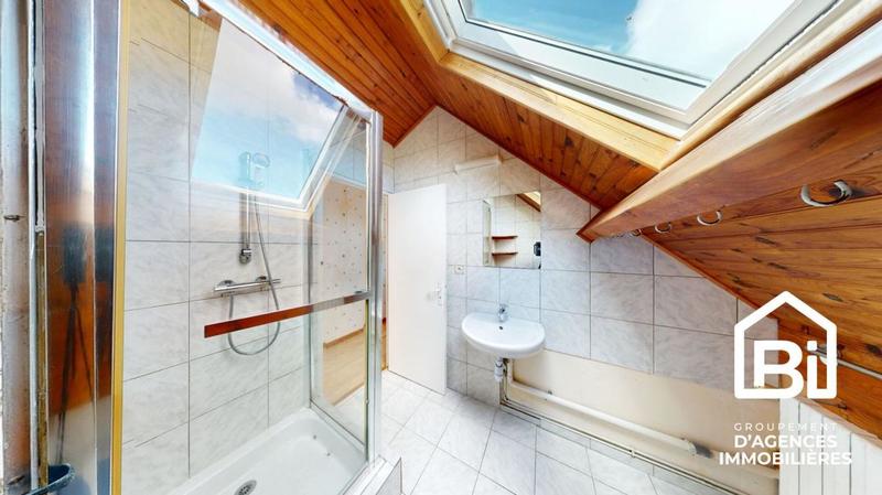 Maison - 145 m² - 6 pièces