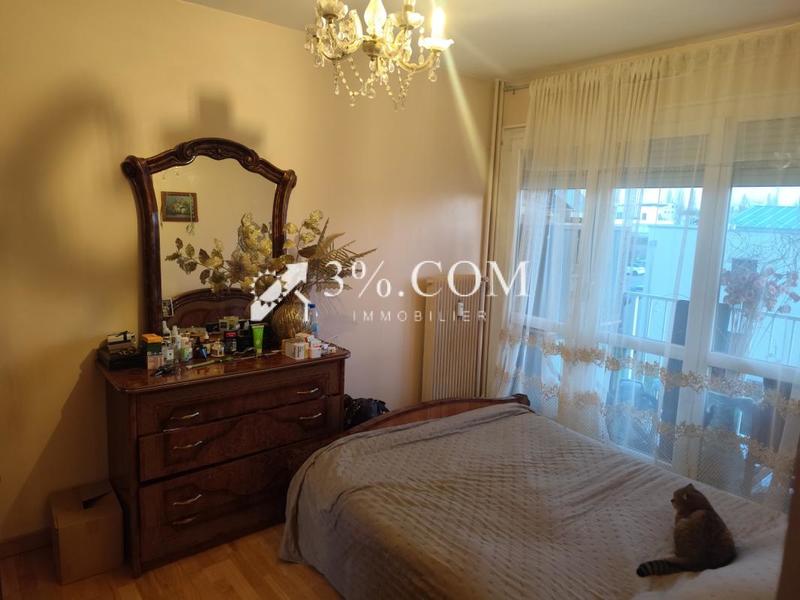 Appartement - 80 m² - 5 pièces