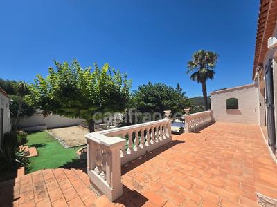 Maison - 180 m² - 5 pièces