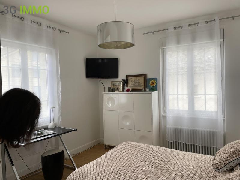 Villa - 180 m² - 8 pièces