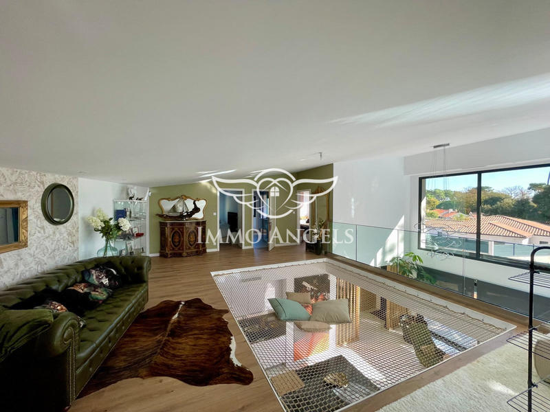 Villa - 207 m² - 5 pièces