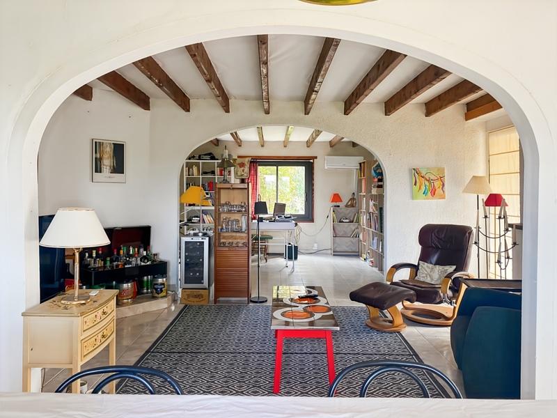 Maison - 180 m² - 8 pièces