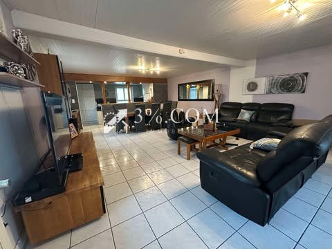 Maison de village - 160 m² - 8 pièces