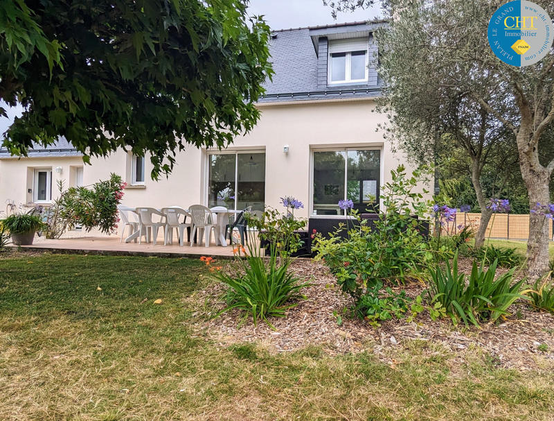 Maison - 95 m² - 5 pièces