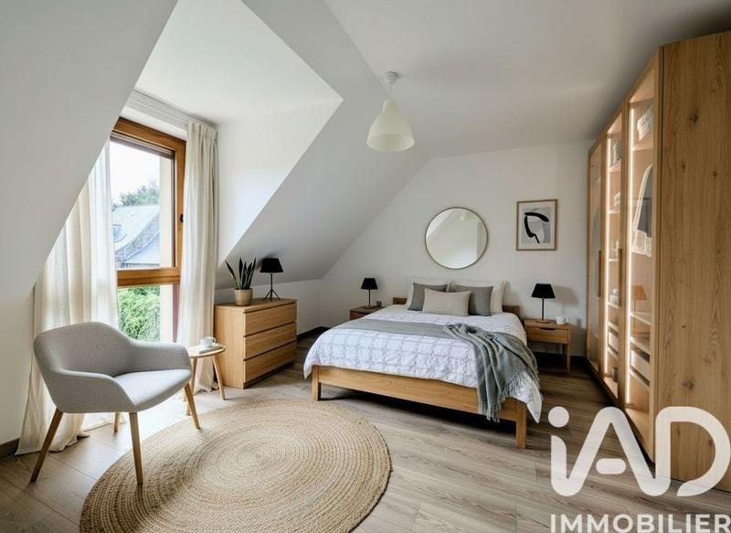 Maison - 140 m² - 6 pièces