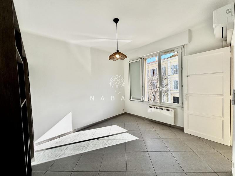 Appartement - 77 m² - 4 pièces