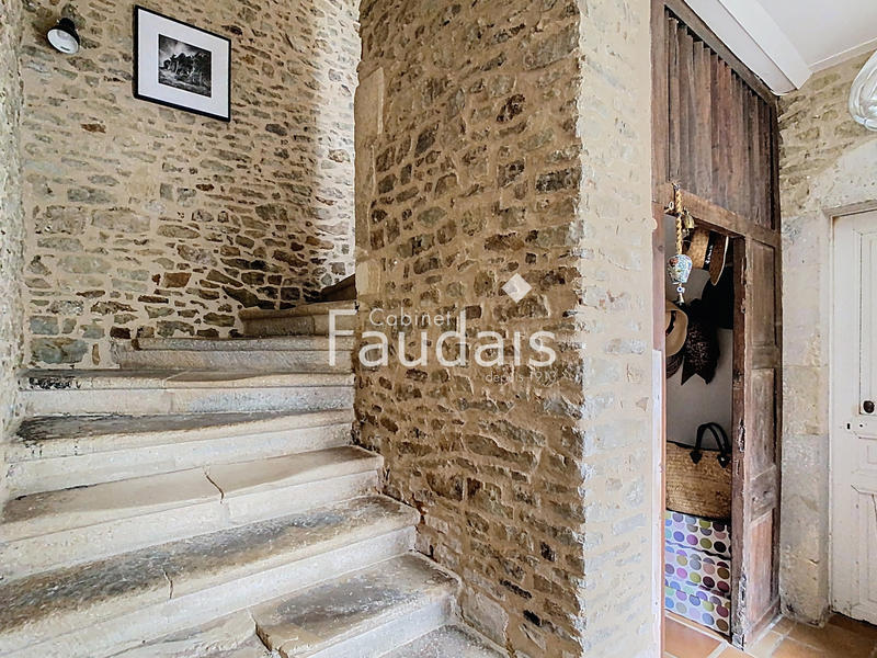 Maison - 282 m² - 7 pièces