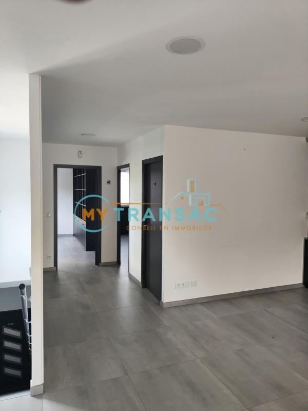 Local d'activités - 130 m²