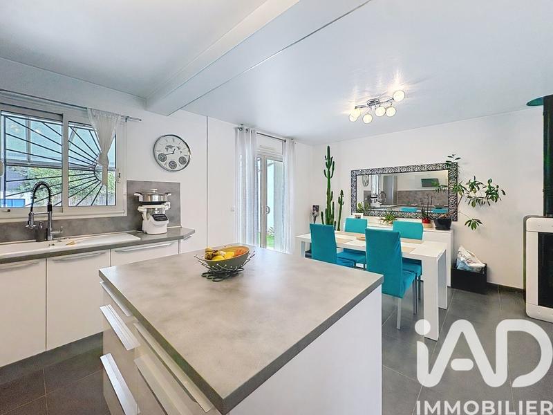 Maison - 90 m² - 4 pièces