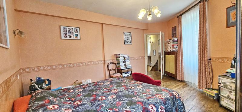 Maison - 142 m² - 7 pièces