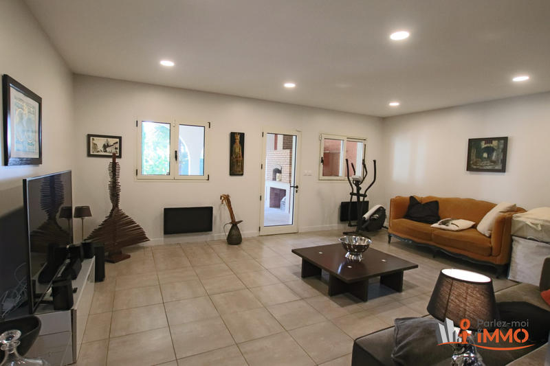 Maison - 200 m² - 6 pièces