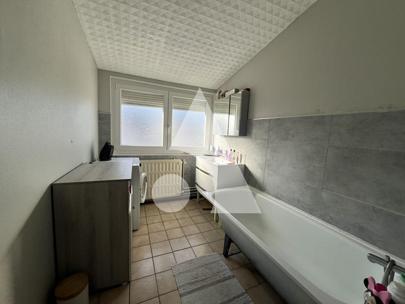 Maison - 102 m² - 5 pièces