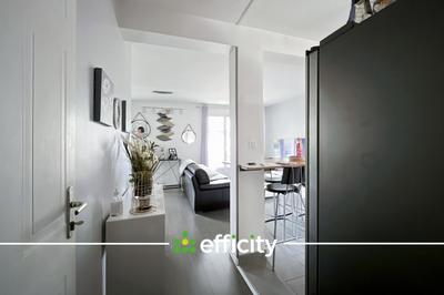 Maison - 84 m² - 4 pièces