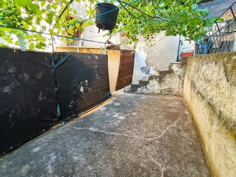 Studio - 89 m² - 3 pièces