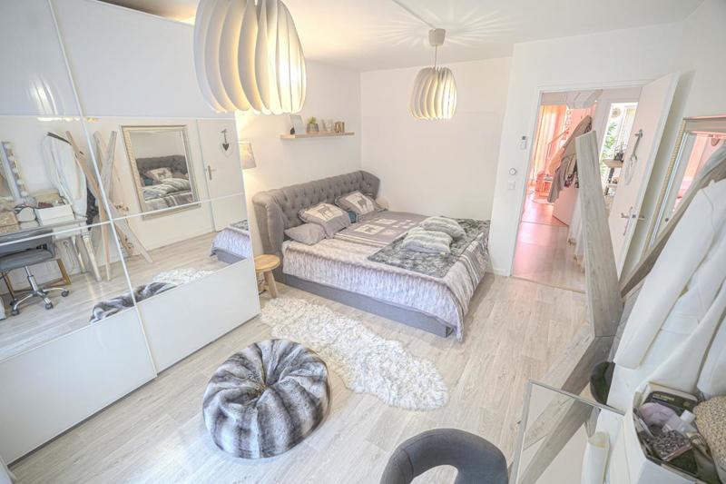 Appartement - 93 m² - 4 pièces