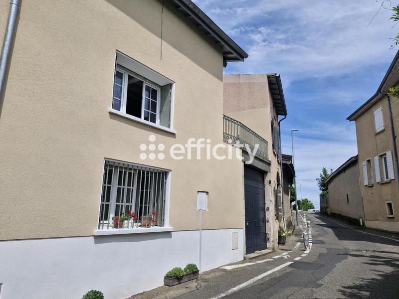 Maison - 374 m² - 9 pièces