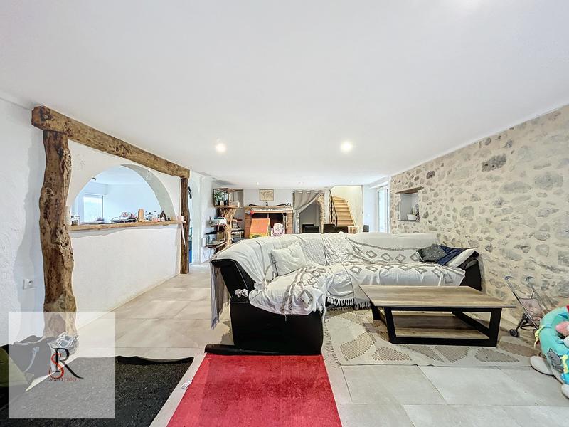 Corps de ferme - 141 m² - 6 pièces