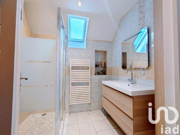 Maison - 122 m² - 6 pièces