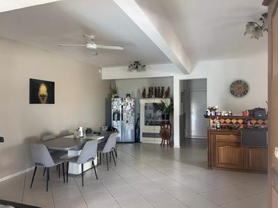 Appartement - 160 m² - 6 pièces