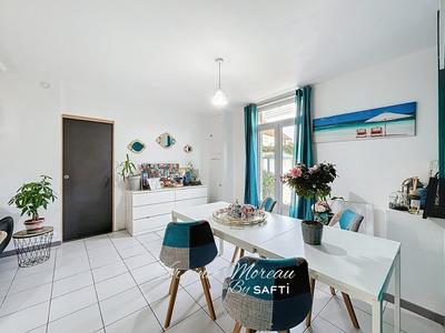 Maison - 88 m² - 4 pièces