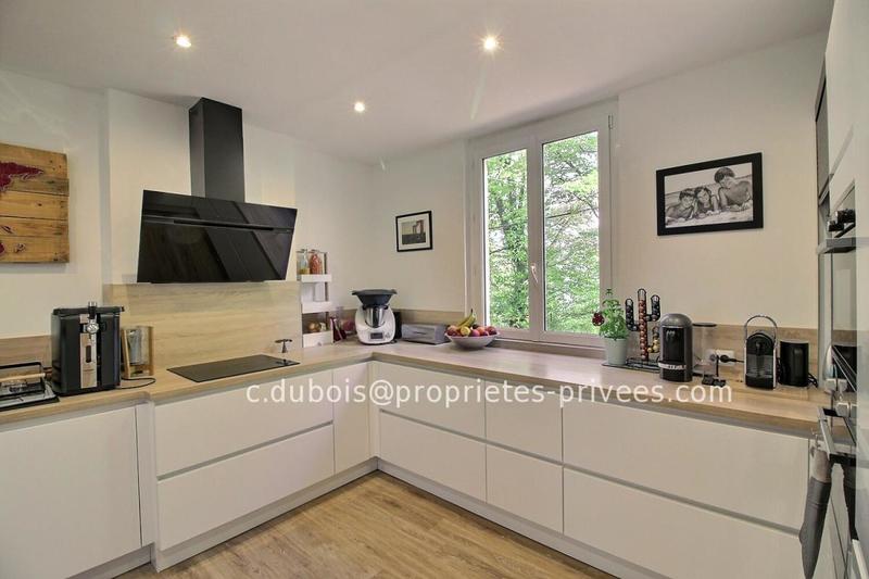 Maison - 140 m² - 8 pièces