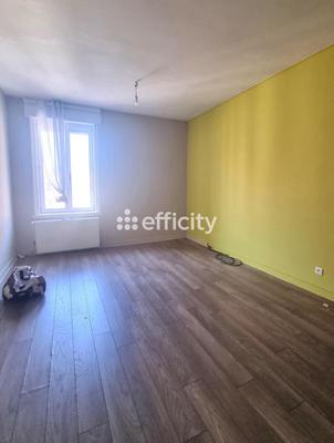 Maison - 300 m² - 10 pièces