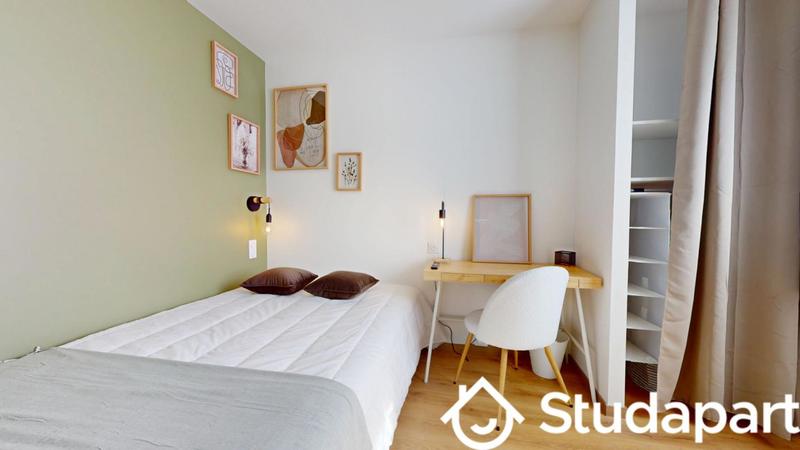 Chambre - 10 m² - 1 pièce