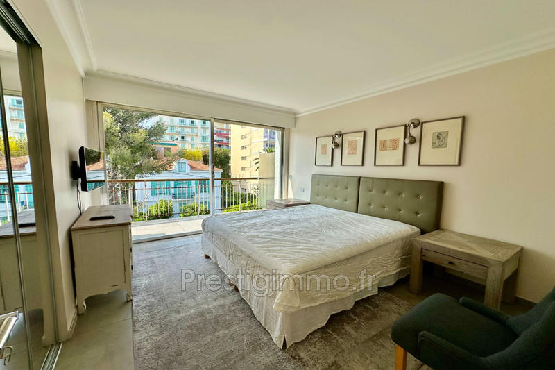 Appartement - 100 m² - 3 pièces