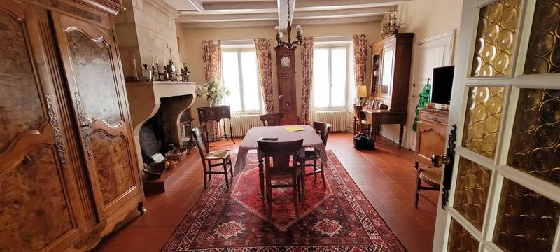 Maison - 203 m² - 10 pièces