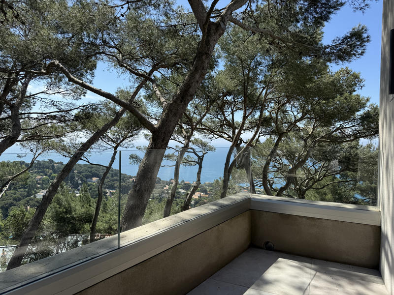 Maison - 280 m² - 8 pièces