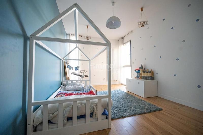 Maison d'architecte - 250 m² - 7 pièces