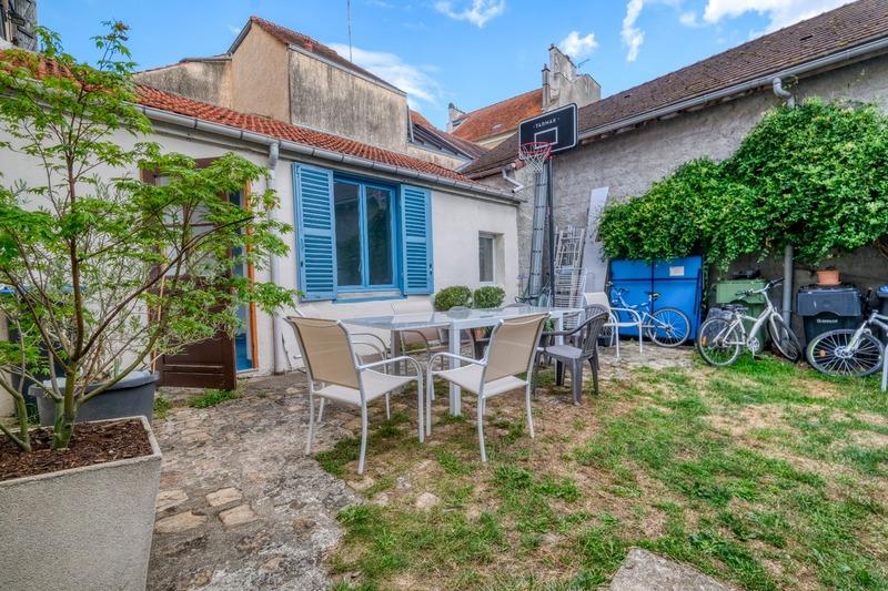 Maison - 143 m² - 7 pièces