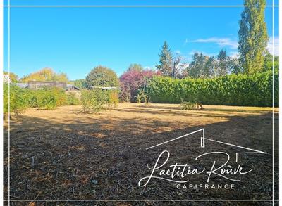 Terrain constructible - 1 040 m²