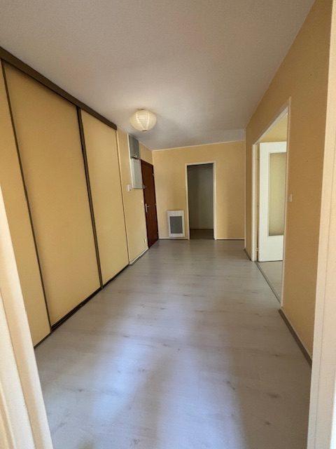 Appartement - 85 m² - 3 pièces