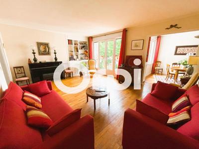 Appartement - 105 m² - 5 pièces