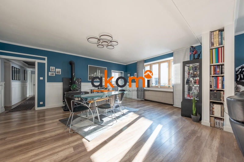 Maison ancienne - 257 m² - 8 pièces