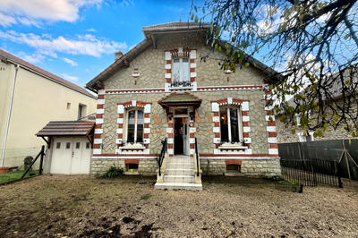 Maison - 110 m² - 5 pièces