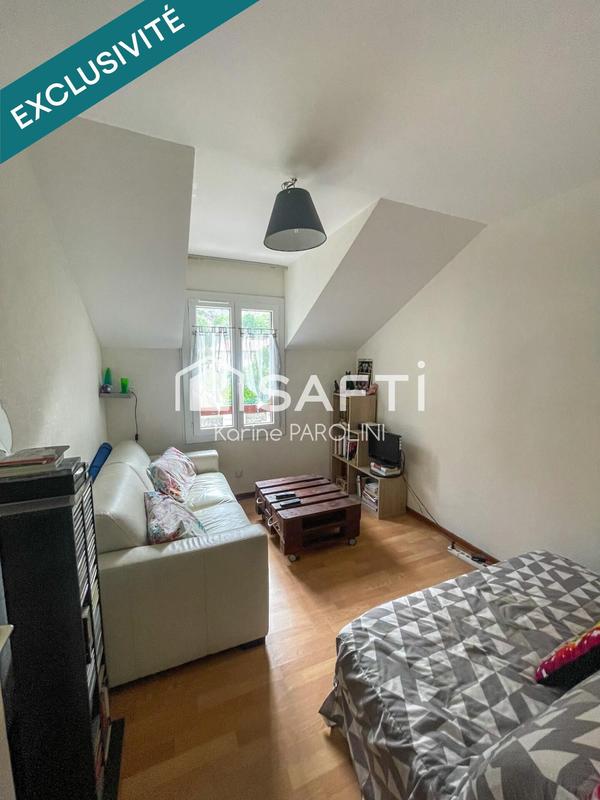 Maison - 95 m² - 5 pièces