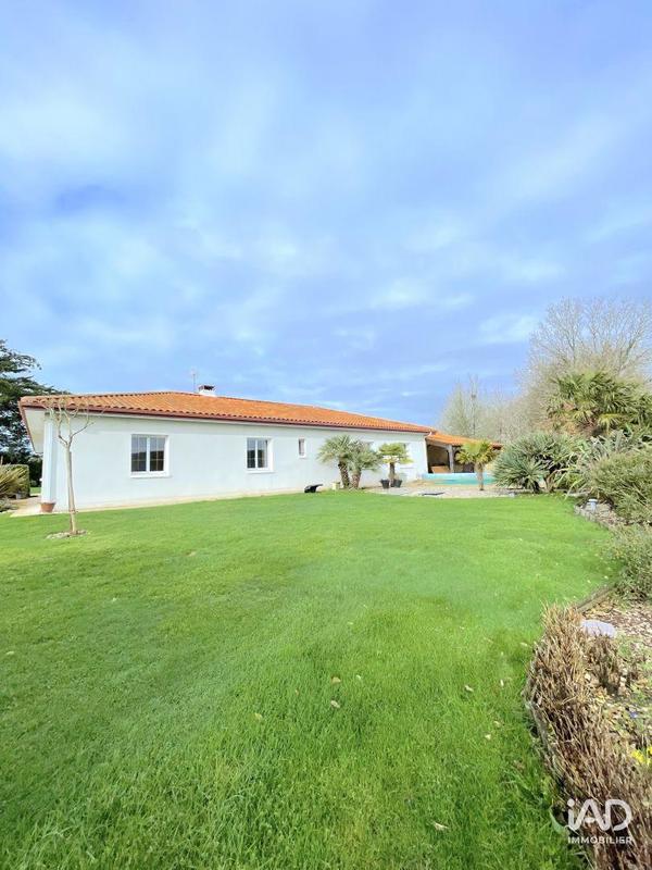 Maison - 199 m² - 5 pièces