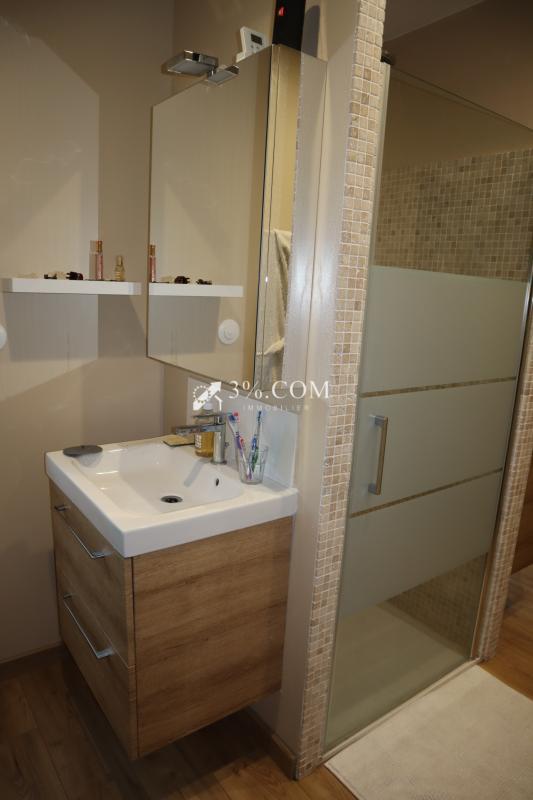 Maison - 222 m² - 7 pièces