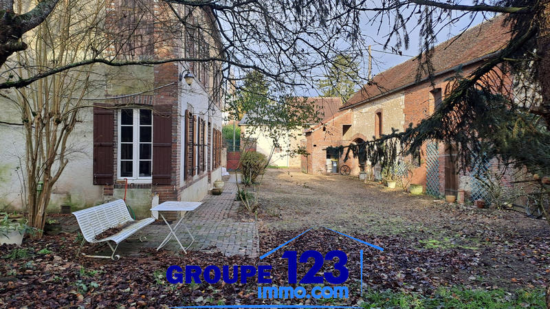 Maison - 225 m² - 6 pièces