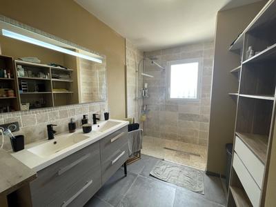 Maison - 142 m² - 7 pièces