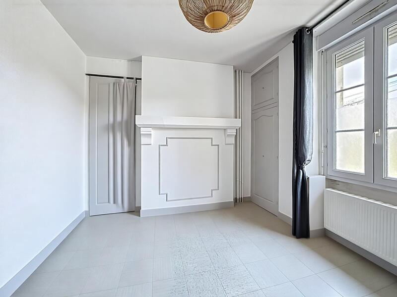 Maison - 226 m² - 8 pièces