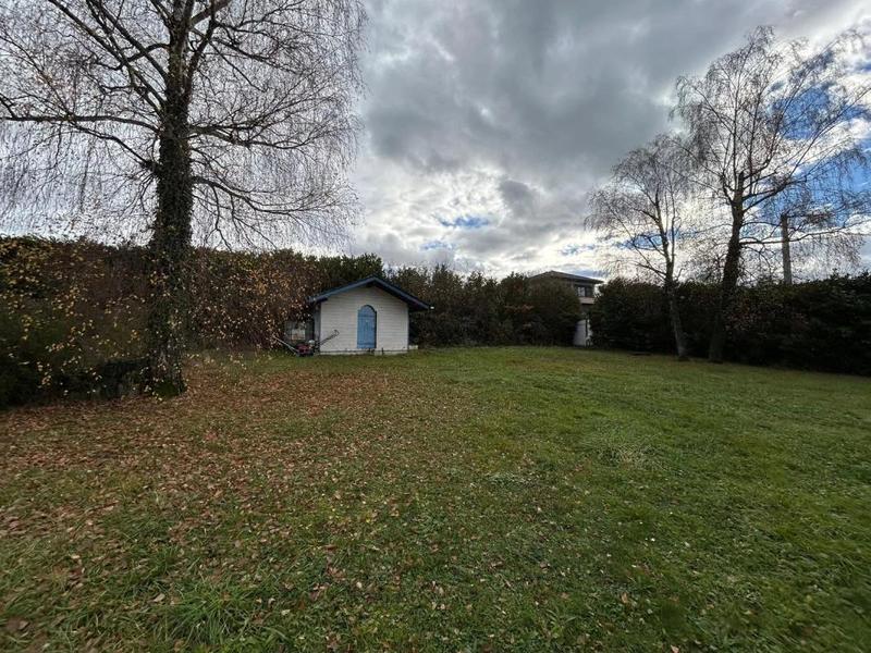 Terrain constructible - 601 m²