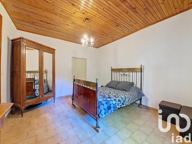 Maison - 257 m² - 9 pièces