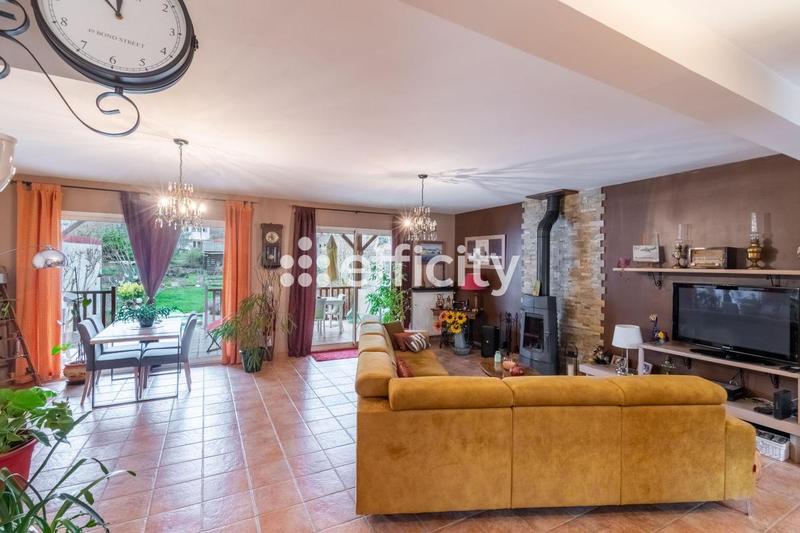 Pavillon - 128 m² - 5 pièces