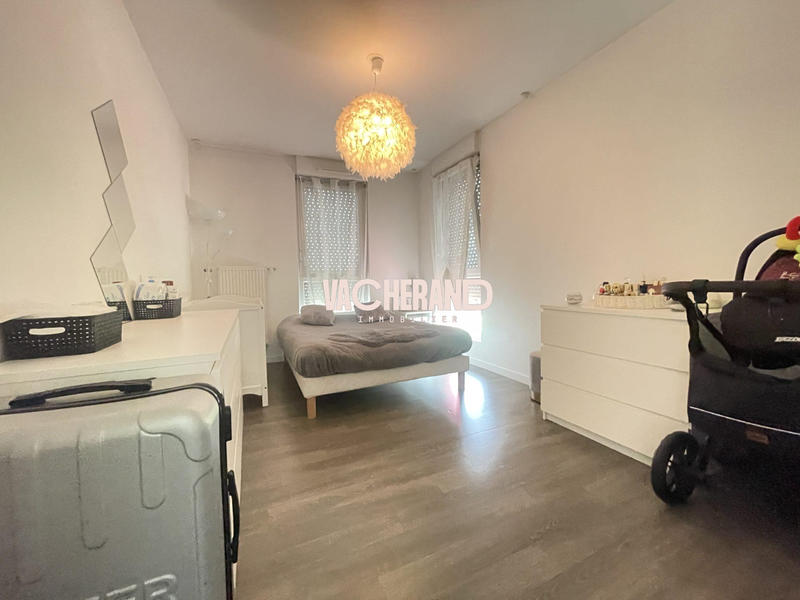 Appartement - 65 m² - 4 pièces